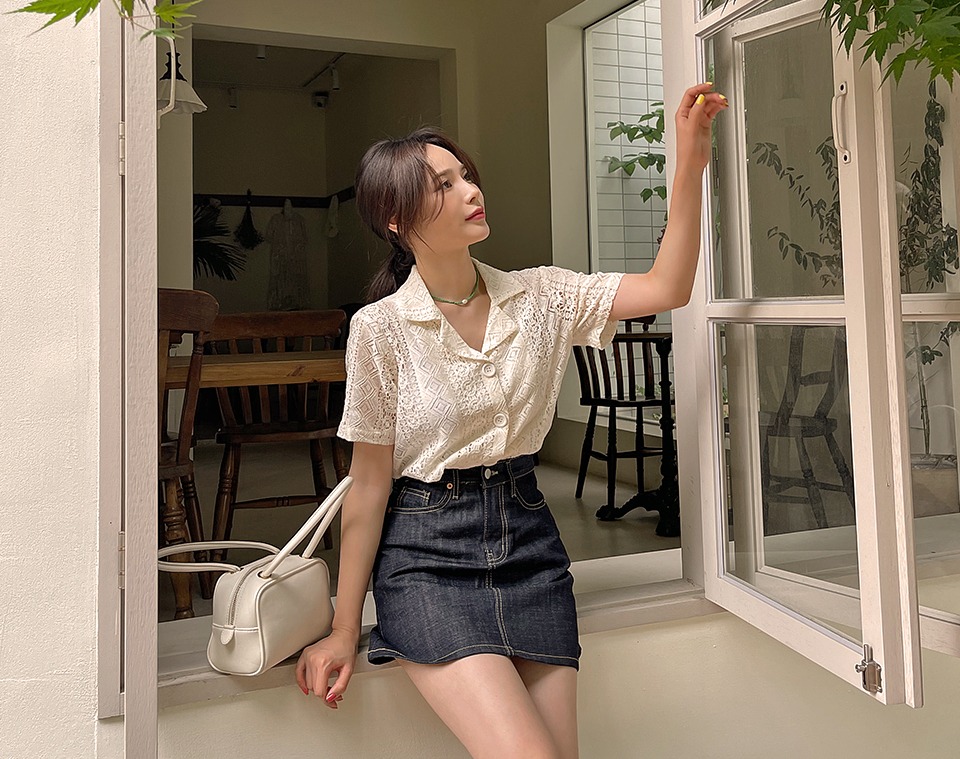 ririnco-슬래드 펀칭 레이스 시스루 카라 셔츠♡韓國女裝上衣